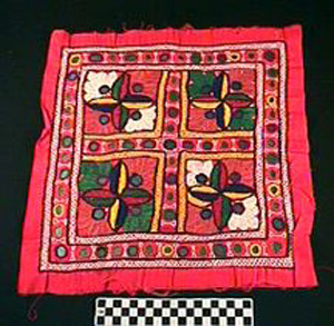 Thumbnail of Textile (1995.24.0066)