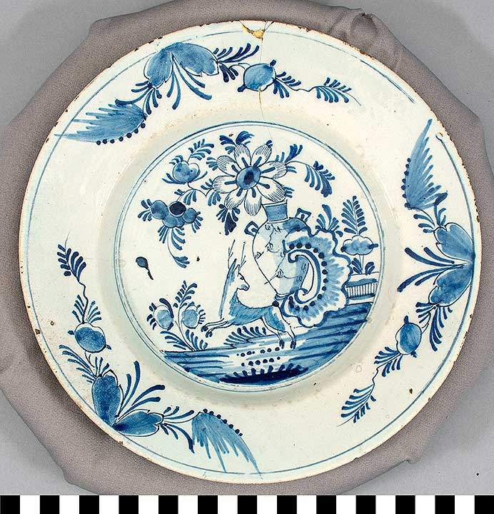 Thumbnail of Delft Plate (1920.02.0009)