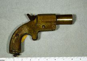 Thumbnail of Flare Gun (1956.01.0016)