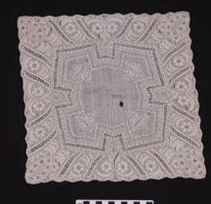 Thumbnail of Handkerchief (2002.16.0072)