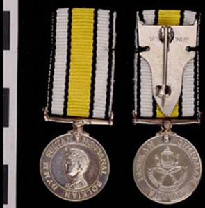 Thumbnail of Ghurka or Gurkha Guard Service Medal (1971.15.3554B)