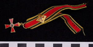 Thumbnail of Miniature Medal: Great Cross of Merit  (1977.01.0063C)