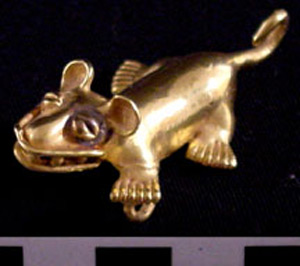 Thumbnail of Feline Pendant (2002.16.0016)