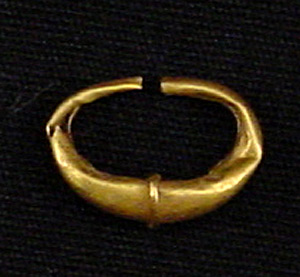 Thumbnail of Finger Ring (1912.10.0007)