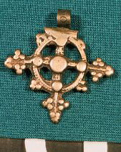 Thumbnail of Cross Pendant (1971.05.0024)