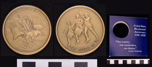 Thumbnail of U.S. Bicentennial Medal (1975.09.0005)