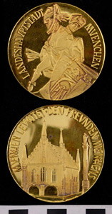 Thumbnail of Award Medal (1977.01.0410)