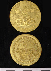 Thumbnail of Olympic Commemorative Medallion: "II Juegos Deportivos Bolivarianos" (1977.01.0657)
