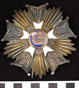 Thumbnail of Medal: Order of the Crown (1986.24.0001A)