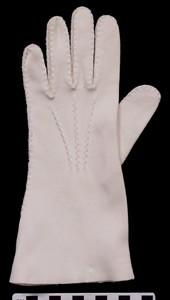 Thumbnail of WAVES Uniform Glove (1998.06.0019A)