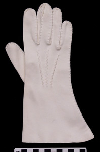 Thumbnail of WAVES Uniform Glove (1998.06.0019B)