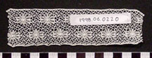 Thumbnail of Lace Trim Fragment (1998.06.0220)