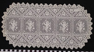 Thumbnail of Doily (2002.16.0110)