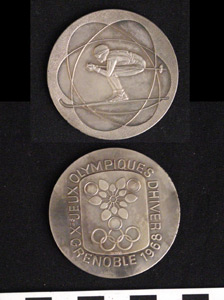 Thumbnail of Commemorative Medal: Xe Jeux Olympiques d