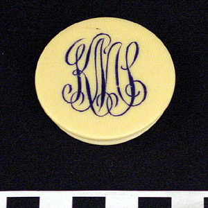 Thumbnail of Dresser Set: Cosmetic Box Lid (1998.06.0223C)
