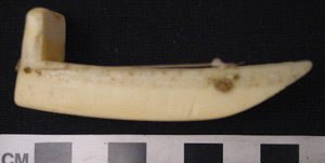 Thumbnail of Figurine: Sled (1998.19.2908A)