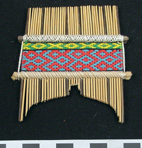 Thumbnail of Comb (2000.01.0115L)