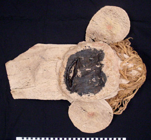 Thumbnail of Peleacon Bark Cloth Mask (2000.01.0510)
