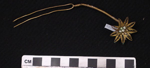 Thumbnail of Flower Hairpin (2004.07.0019C)