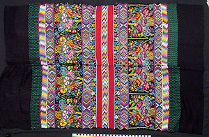 Thumbnail of Textile (2004.15.0001)