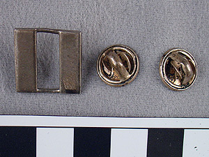 Thumbnail of WAVES Uniform Cap Insignia (1998.06.0175A)