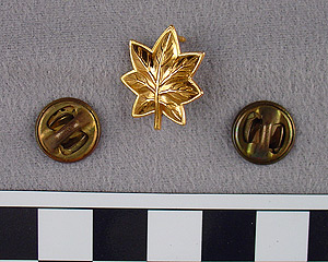 Thumbnail of WAVES Uniform Oak Leaf Pin Insignia (1998.06.0197)