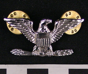 Thumbnail of U.S. Army Officer Insignia Pin (1998.07.0040)