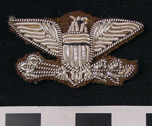 Thumbnail of U.S. Army Officer Insignia Patch (1998.07.0047)