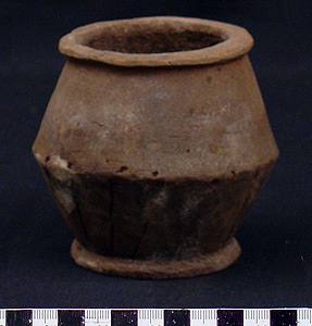 Thumbnail of salt container (2000.01.0714A)