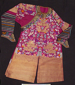 Thumbnail of Robe (2004.14.0006)