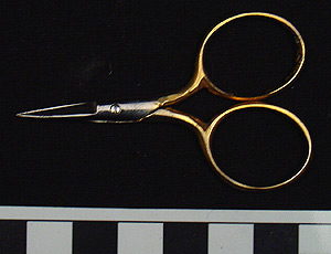 Thumbnail of Scissors from Parfleche Sewing Kit: Scissors (1996.24.0454B)