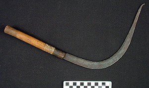 Thumbnail of Te Sey, Grain Sickle (2000.01.0736)