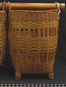 Thumbnail of Water Tube-Carrying Basket (2000.01.0759B)
