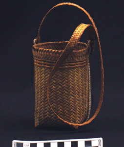 Thumbnail of Sowing Basket, Seed Bag (2000.01.0763)