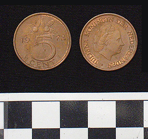 Thumbnail of Coin: 5 Cents (1984.16.0271)