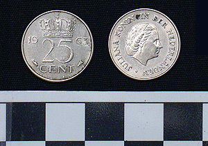 Thumbnail of Coin: 25 Cents (1984.16.0275)