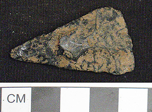 Thumbnail of Stone Tool:  Projectile Point (1998.19.2596)