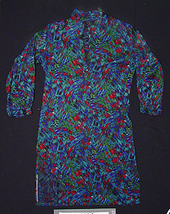 Thumbnail of Woman’s Winter Shirt (2006.13.0028A)