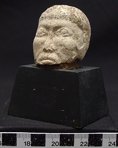 Thumbnail of Figurine Fragment: Head (1912.01.0017)