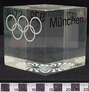 Thumbnail of Commemorative Paperweight for XX Summer Olympics in Munich (1977.01.0213C)