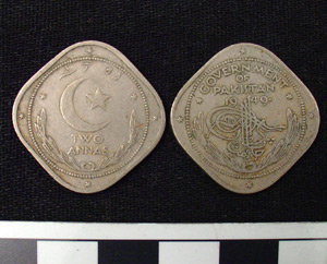 Thumbnail of Coin: Dominion of Pakistan, 2 Annas (1984.16.0116)