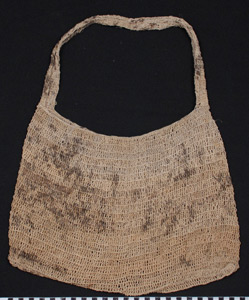 Thumbnail of Bilum Bag (2004.17.0065)