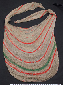 Thumbnail of Bilum Bag (2004.17.0069)