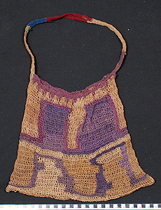 Thumbnail of Bilum Bag (2004.17.0094)