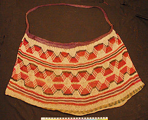 Thumbnail of Bilum Bag (2004.17.0129)