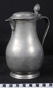 Thumbnail of Flagon (1949.02.0009)