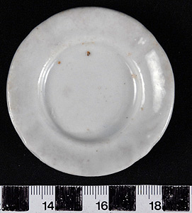 Thumbnail of Toy Tea Service - Plate (1975.08.0015S)