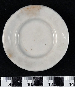 Thumbnail of Toy Tea Service - Plate (1975.08.0015T)