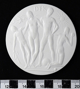 Thumbnail of Commemorative Medallion: "Ehrengabe, Deutscher Verband Für Freikorper Kulture E.V." (1977.01.0340)