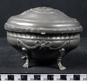 Thumbnail of Etrog Box (1996.05.0001)